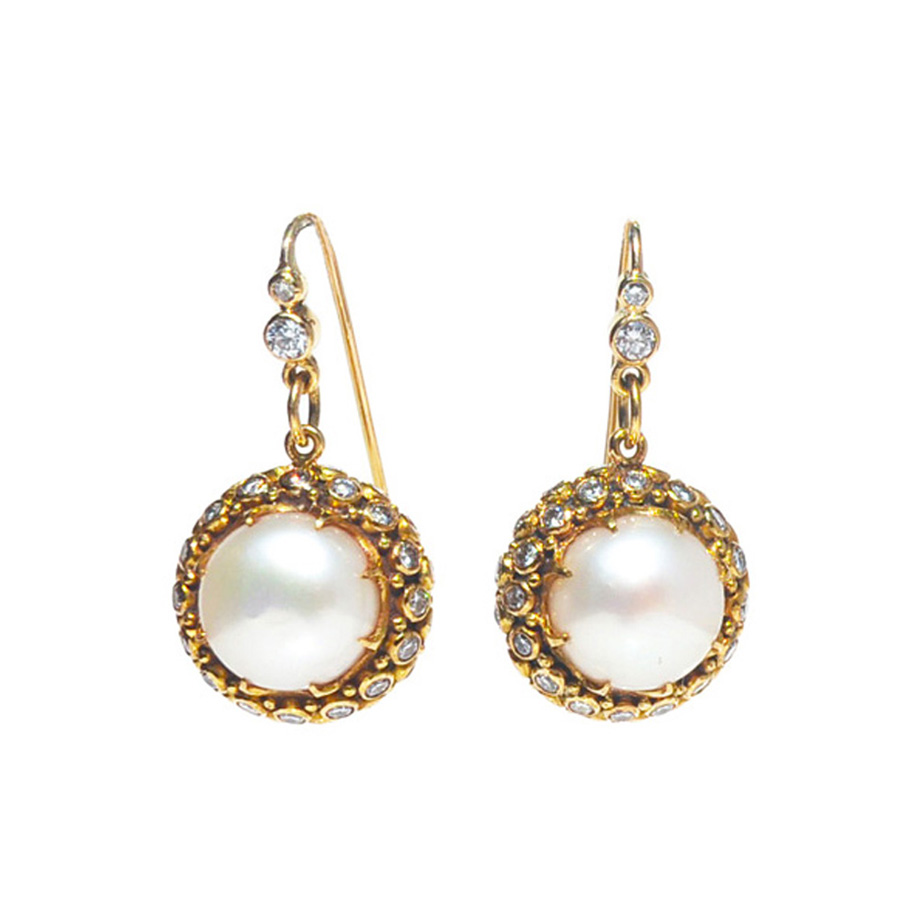 Pearl and Diamond boudoir earrings. -Dh39