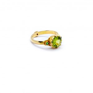 Peridot Crown ring with Green Garnets -su89