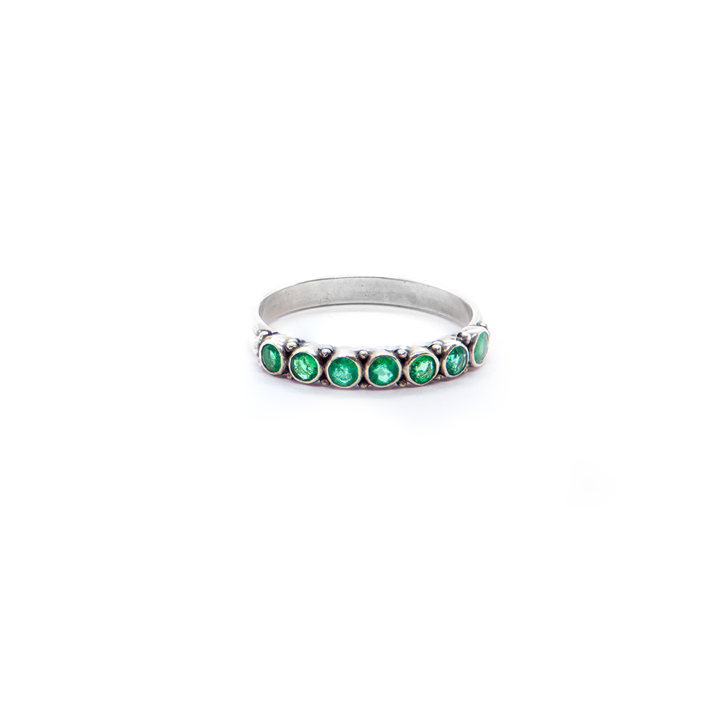 Emerald Band Ring Set in Sterling Silver – S552
