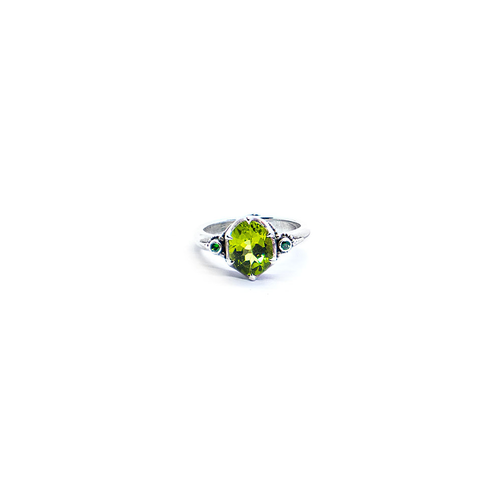 Peridot crown ring with green garnet and ruby set in sterling silver DP102