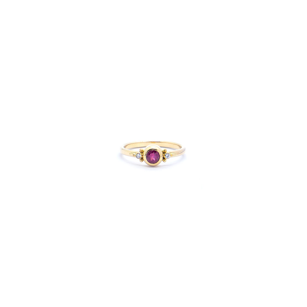 Pink tourmaline ring with diamond set in 22ct gold S638