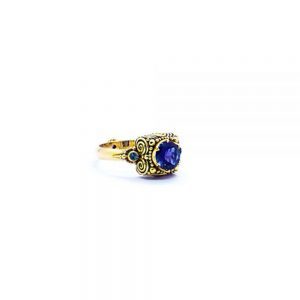 Iolite dawn ring with aquamarine and amethyst set in 22ct gold SU100