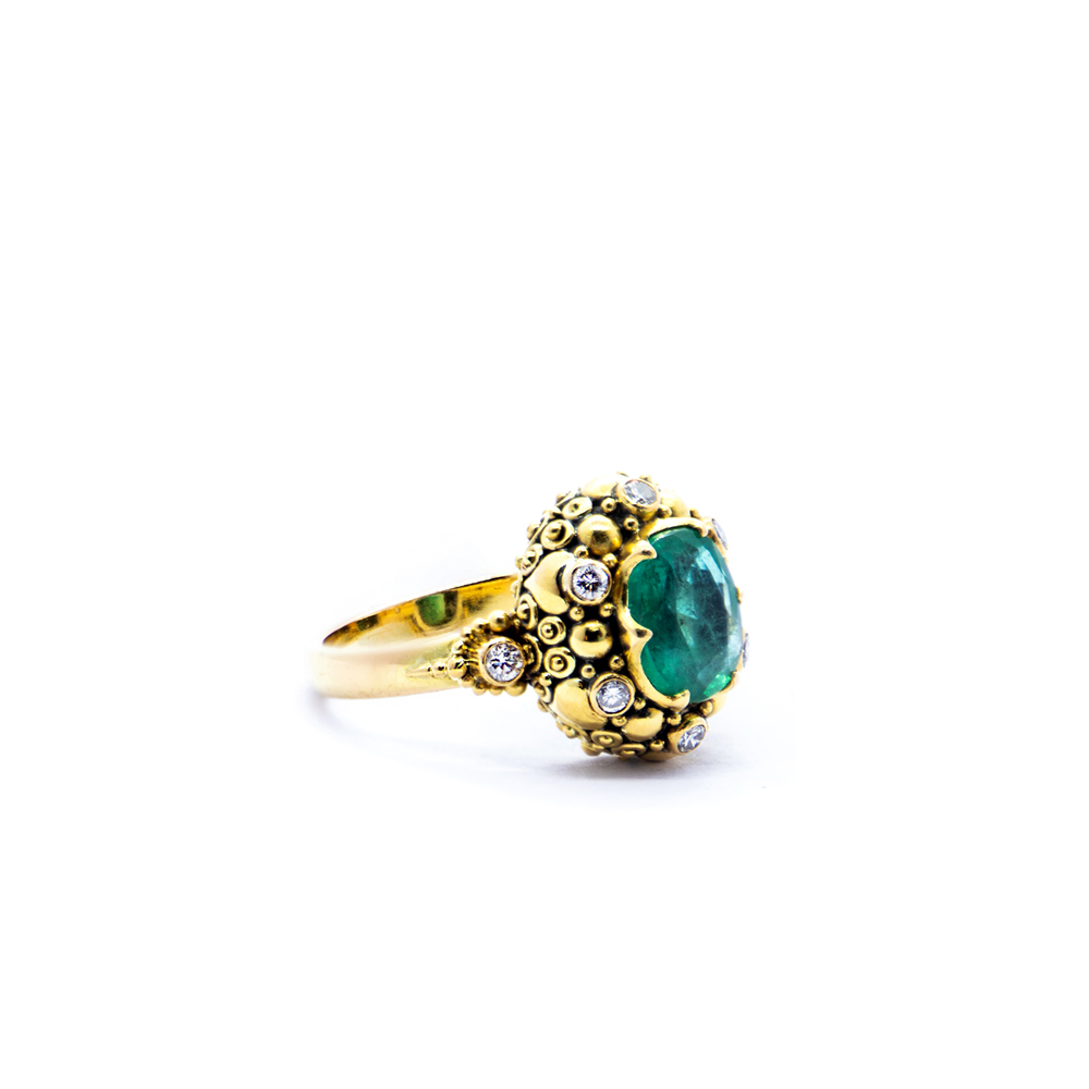 Emerald seaflower ring with Diamonds set in Gold SB06