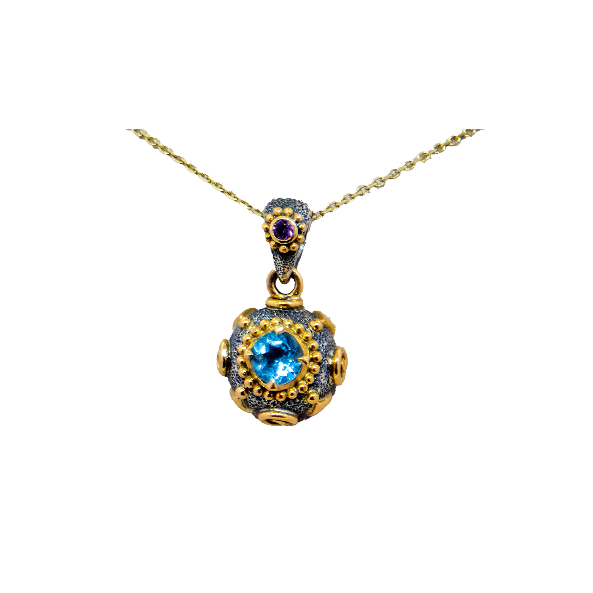Blue Topaz Juno pendant with amethyst set in 22ct Gold -Bn237